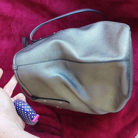 Coach city tote medium metallic silver. excellent used condition. Preloved - Picture 12 of 16